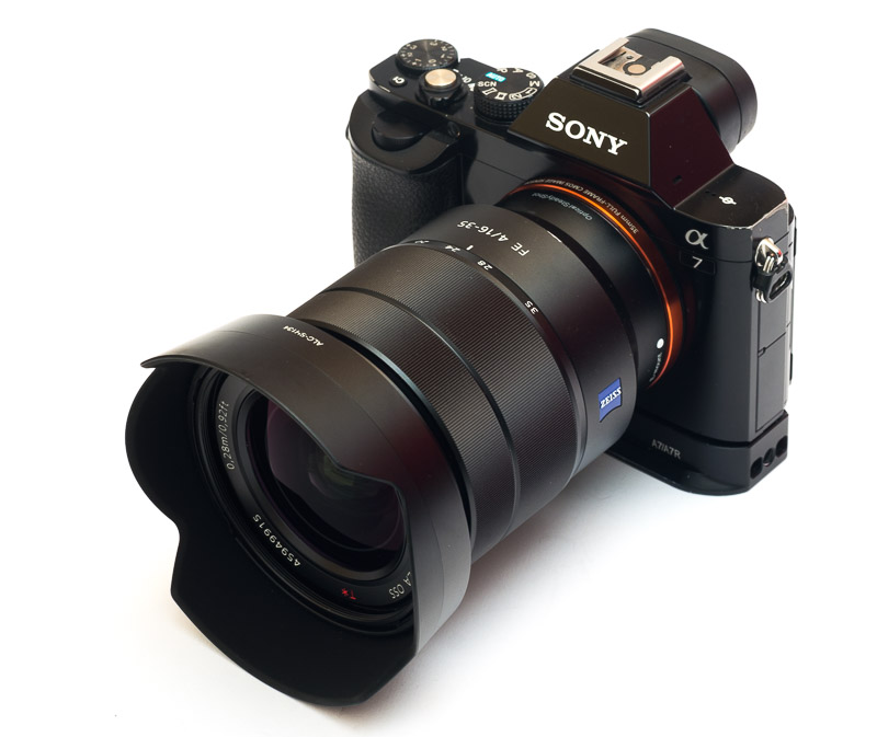 低価お得 SONY - Sony FE 16-35mm F4 ZA OSS SEL1635Z ソニーの通販 by