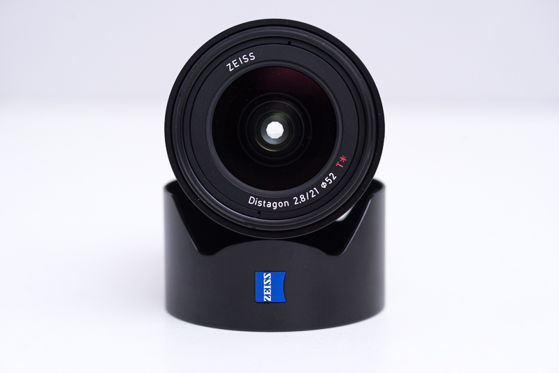 loxia 21mm f2 8