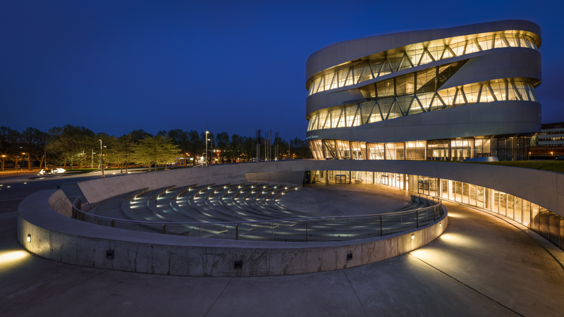 mercdes museum stuttgart bad cannstatt voigtländer 125mm 4.5 super wide heliar 4.5 blue hour stuttgart