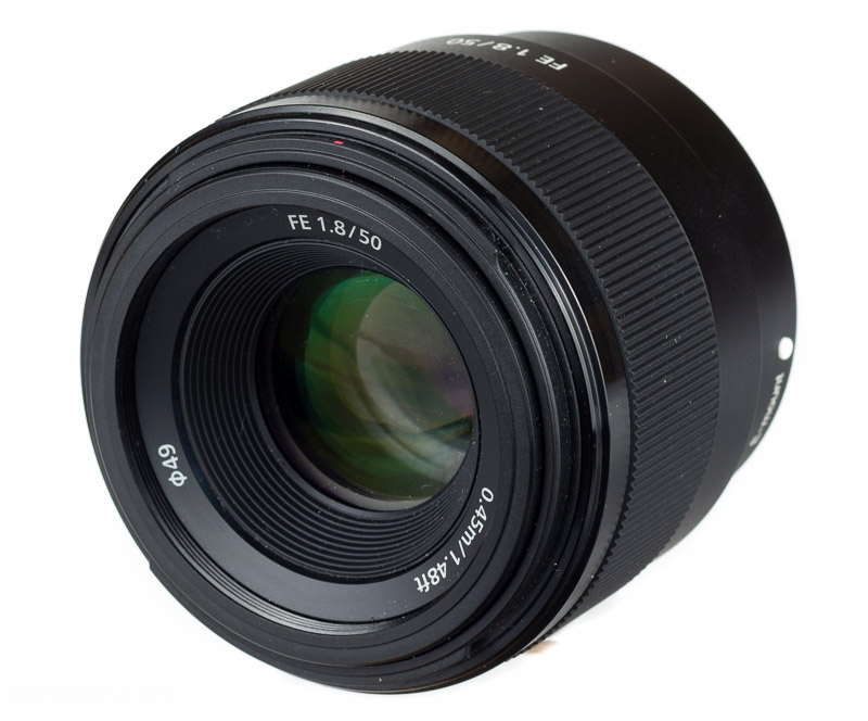 sony lens f1 8