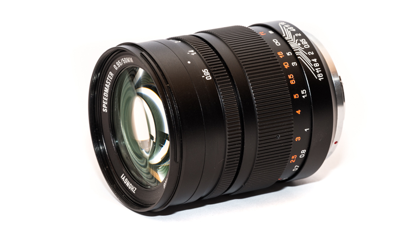 mitakon 50mm 0.95 zhong yi optical dark knight speedmaster a7 series a7rii a7r2 a7rm2 a7s sony e-mount fe