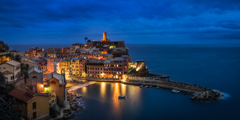 cinque terre italy vernazza blue hour spot