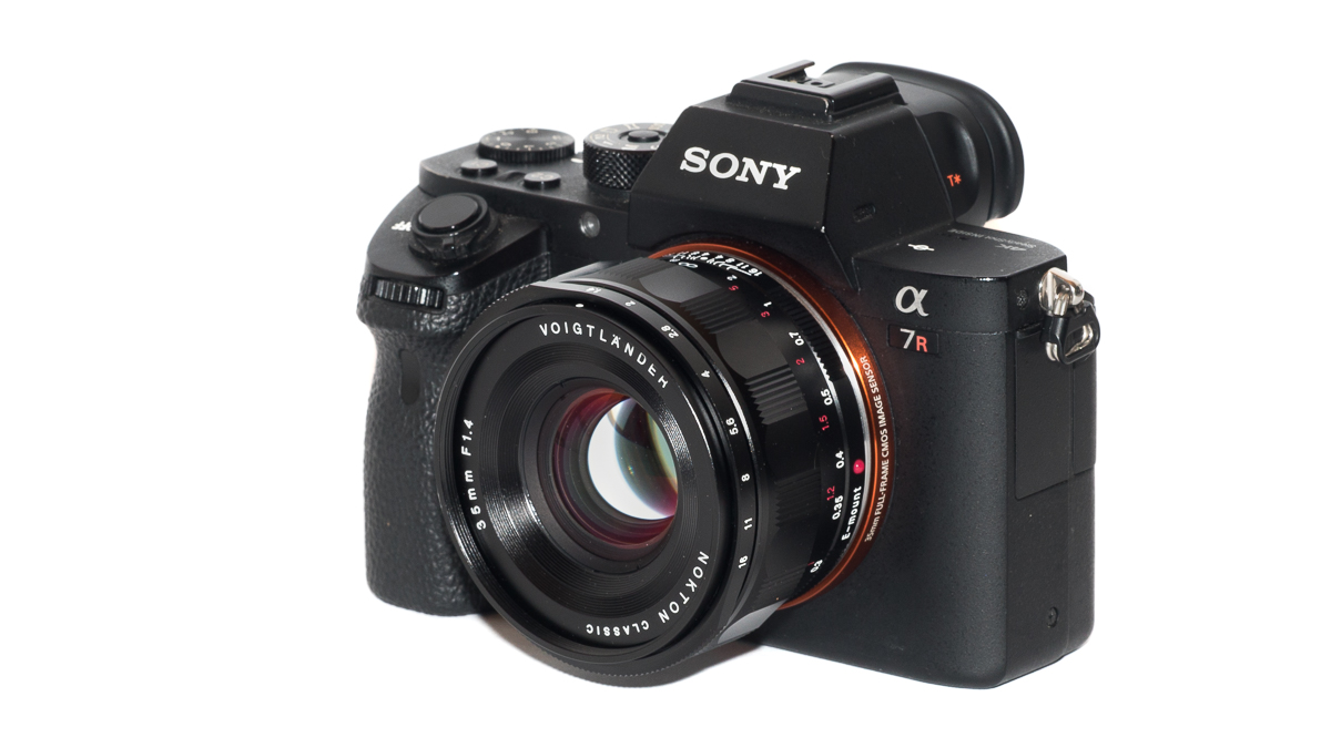 Sony A7C Review + Samples Images with Zeiss 35mm f1.4 + Kit Lens