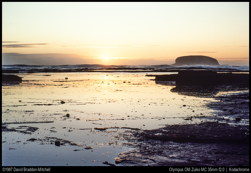 om wide angle lens