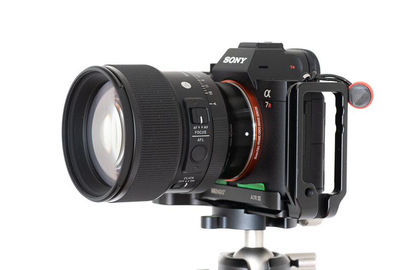 sony a mount 85mm