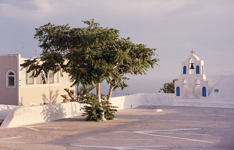 ms-optics ms-optical aporia apora pancake smallest lens world's leica m10 24mp 42mp review sharpness bokeh vignetting silbersalz35 silbersalz kodak cine vision3 santorini greece