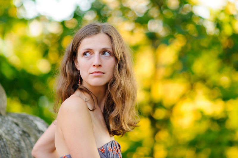 nikon nikkor af-s 85mm 1.4g n gold ring portrait review contrast resolution famous 42mp 61mp bokeh vignetting coma aspherical sony a7rII z7 z8 z9 z6 zf