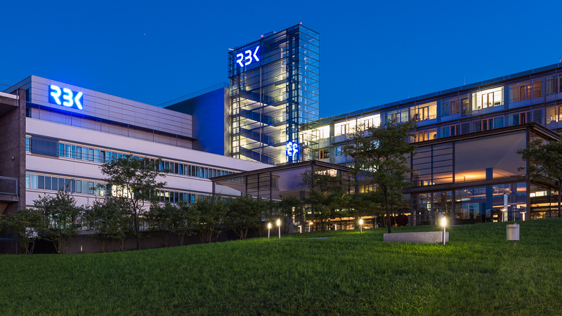 nikon af-s 14-24mm 2.8 G ed N zoom uwa ultra wide angle astro 42mp sony nikon z 61mp z6 z7 z8 z9 a7riv a7rv contrast sharpness vignetting portrait