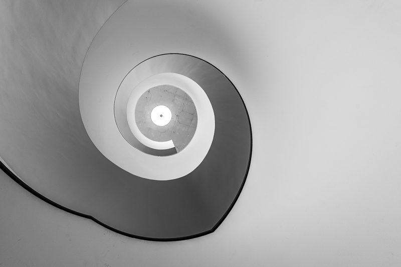 nikon af-s 14-24mm 2.8 G ed N zoom uwa ultra wide angle astro 42mp sony nikon z 61mp z6 z7 z8 z9 a7riv a7rv contrast sharpness vignetting portrait