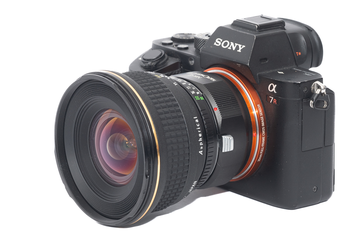 Tokina_17mm_3.5_AF_AT-