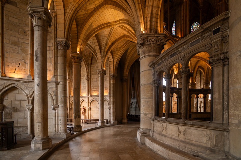 tokina 17mm 3.5 af at-x pro auto focus wide angle ultra review architecture 42mp 61mp sony a7riv a7rv sharpness contrast vignetting compact nikon d700 d800 d810 d850 d780 fm fe f3 f f5 z6 z7 z8 zf
