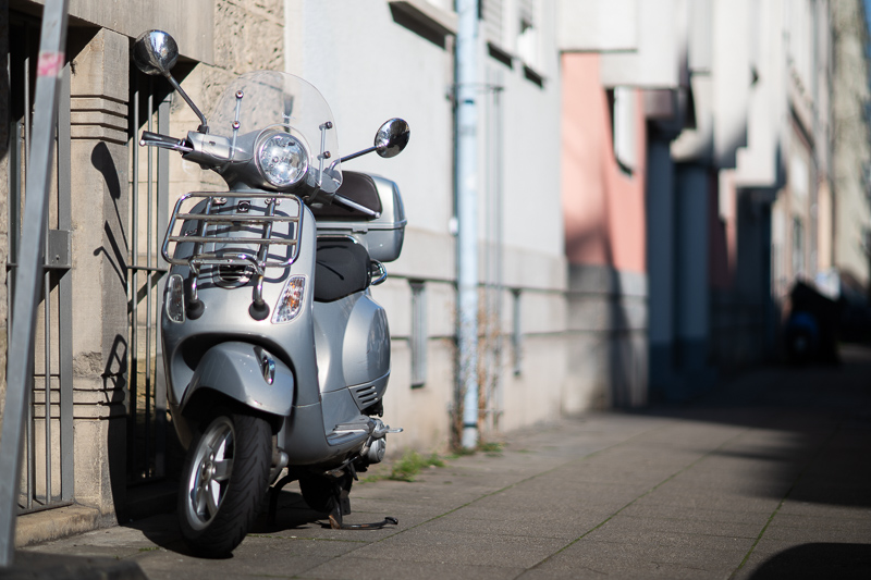 nikon 105mm 1.8 ai ai-s f/1.8 tele fast 1981 1980 reportage press review 42mp sony nikon z 61mp z6 z7 z8 z9 a7riv a7rv contrast sharpness bokeh vignetting