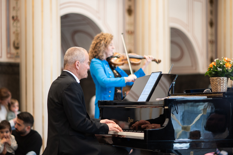 nikon 105mm 1.8 ai ai-s f/1.8 tele fast 1981 1980 reportage press review 42mp sony nikon z 61mp z6 z7 z8 z9 a7riv a7rv contrast sharpness bokeh vignetting