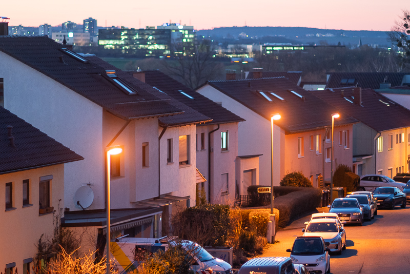 nikon 105mm 1.8 ai ai-s f/1.8 tele fast 1981 1980 reportage press review 42mp sony nikon z 61mp z6 z7 z8 z9 a7riv a7rv contrast sharpness bokeh vignetting