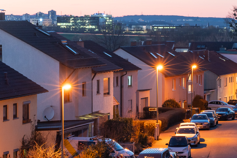 nikon 105mm 1.8 ai ai-s f/1.8 tele fast 1981 1980 reportage press review 42mp sony nikon z 61mp z6 z7 z8 z9 a7riv a7rv contrast sharpness bokeh vignetting