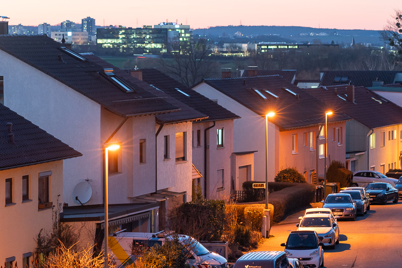 nikon 105mm 1.8 ai ai-s f/1.8 tele fast 1981 1980 reportage press review 42mp sony nikon z 61mp z6 z7 z8 z9 a7riv a7rv contrast sharpness bokeh vignetting