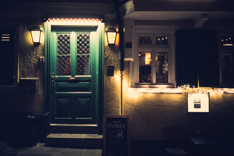 ektachrome kodak 320t tungsten slide film germany tübingen deutschland review nikon f analogue film hamburg germany f80