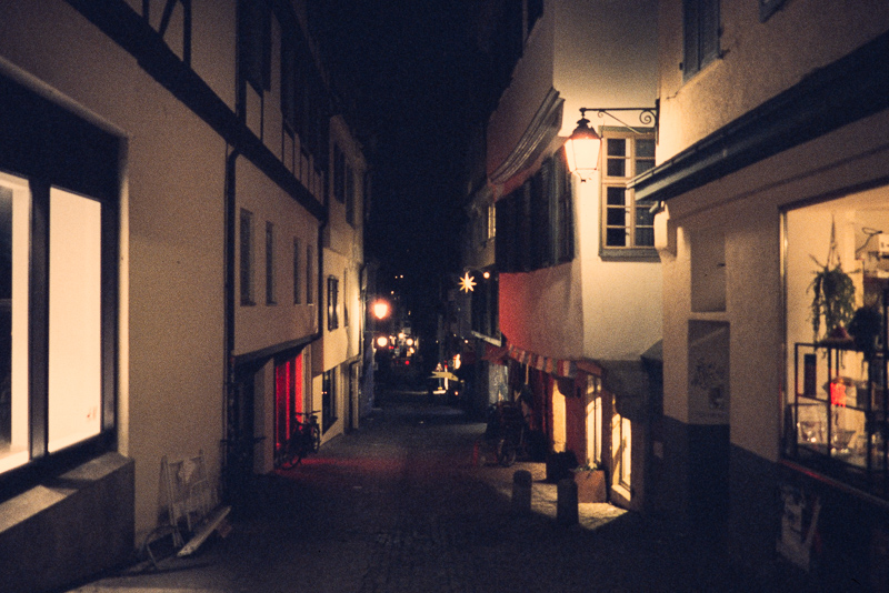 ektachrome kodak 320t tungsten slide film germany tübingen deutschland review nikon f analogue film hamburg germany f80