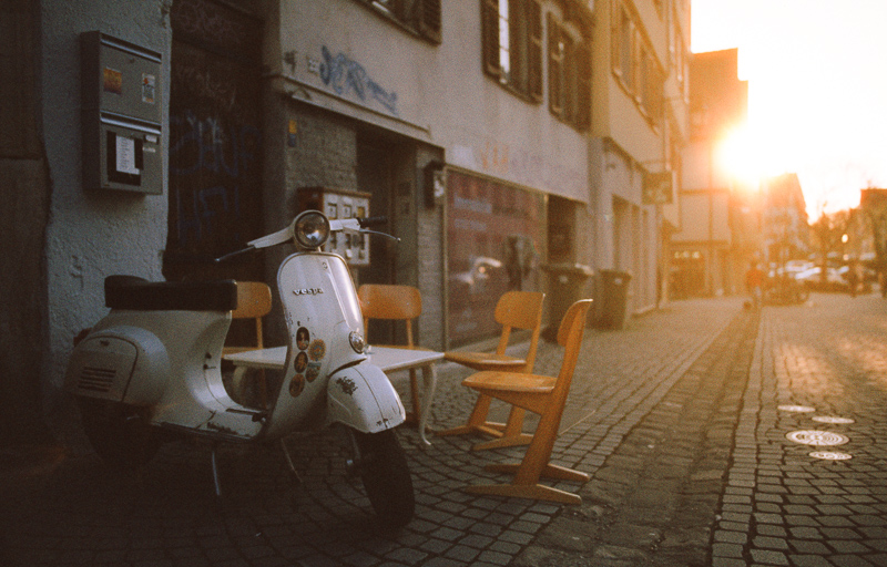 harman phoenix 200 review nikon f analogue film tübingen ecn-2 f80 f100 f5 f6