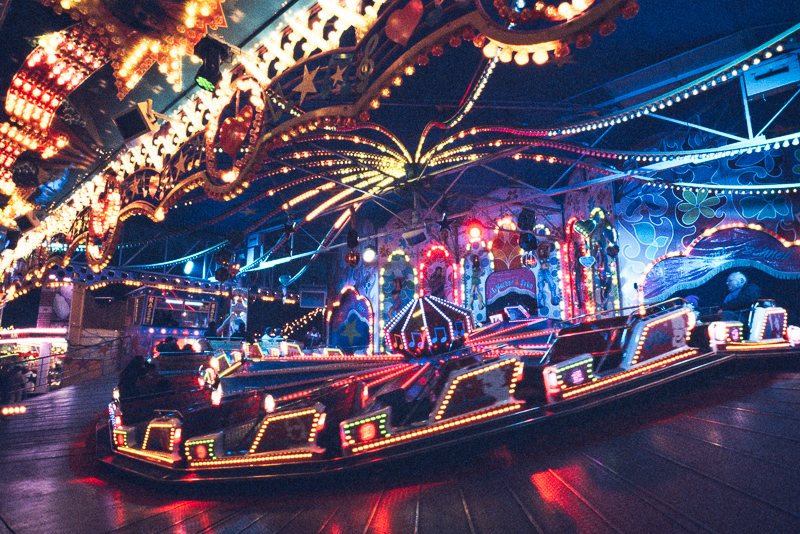 fuji fujifilm fujichrome slide film provia 400f wasen wiesen kirmes frühlingsfest review nikon f analogue film hamburg germany f80 nikon af-s 20mm 1.8G