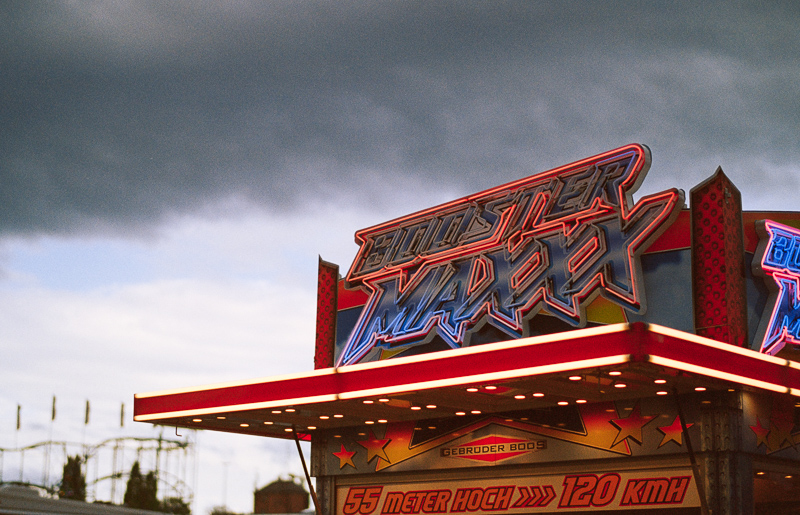 kodak royal supra 400 color negative film germany stuttgart wasen frühlingsfest kirmes deutschland review nikon f analogue film f80