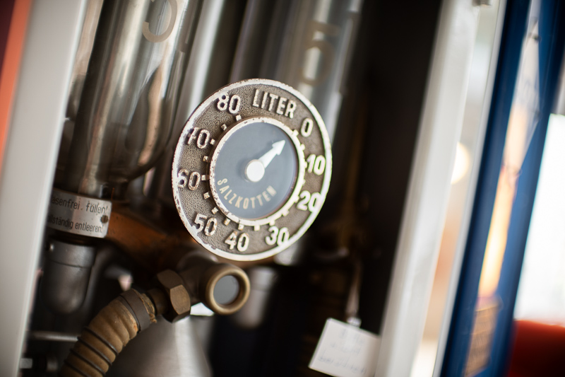 review canon ef 50mm 1.0 l usm 1.0l world's fastest AF autofocus lens contrast resolution 42mp 24mp 61mp analogue contrast bokeh vignetting