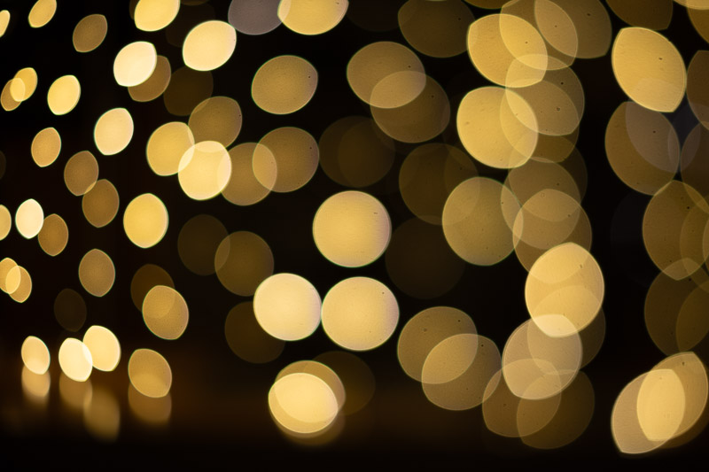 Bokeh balls | TTARTISAN 35/1.4 Tilt | Tilt RIGHT