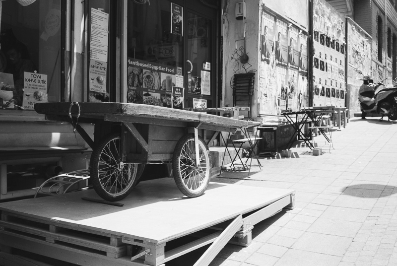 fuji fujifilm neopan acros 100 2 II expired black white bw sw schwarz weiss weiß nikon 35ti