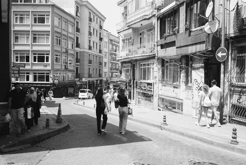 fuji fujifilm neopan acros 100 2 II expired black white bw sw schwarz weiss weiß nikon 35ti