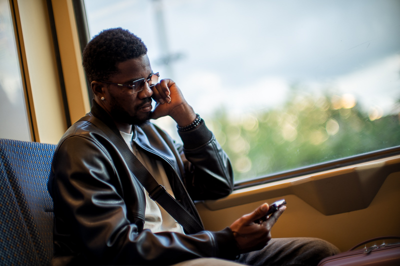 review canon ef 50mm 1.0 l usm 1.0l world's fastest AF autofocus lens contrast resolution 42mp 24mp 61mp analogue contrast bokeh vignetting