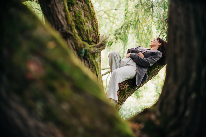 review canon ef 50mm 1.0 l usm 1.0l world's fastest AF autofocus lens contrast resolution 42mp 24mp 61mp analogue contrast bokeh vignetting