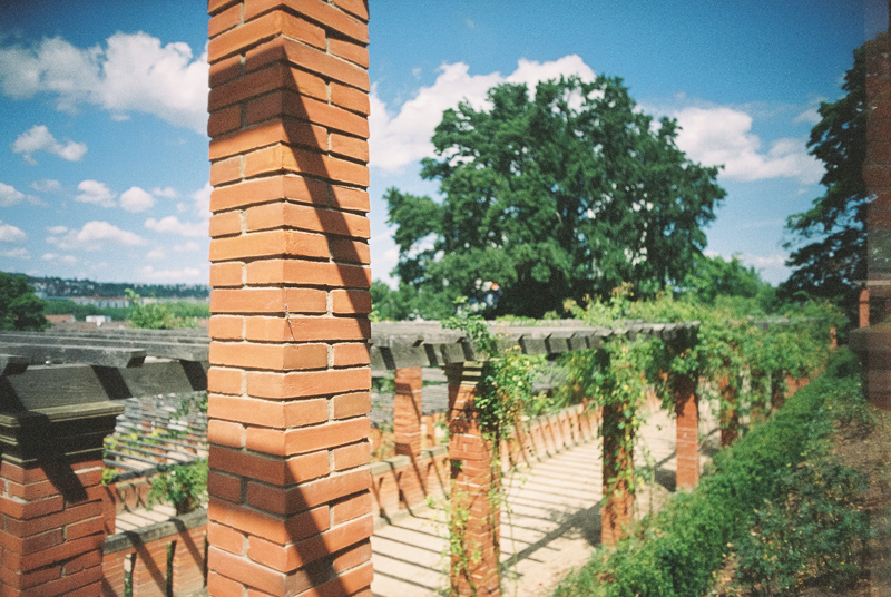 kodak royal supra 400 color negative film germany stuttgart deutschland review nikon f analogue film hexar rf