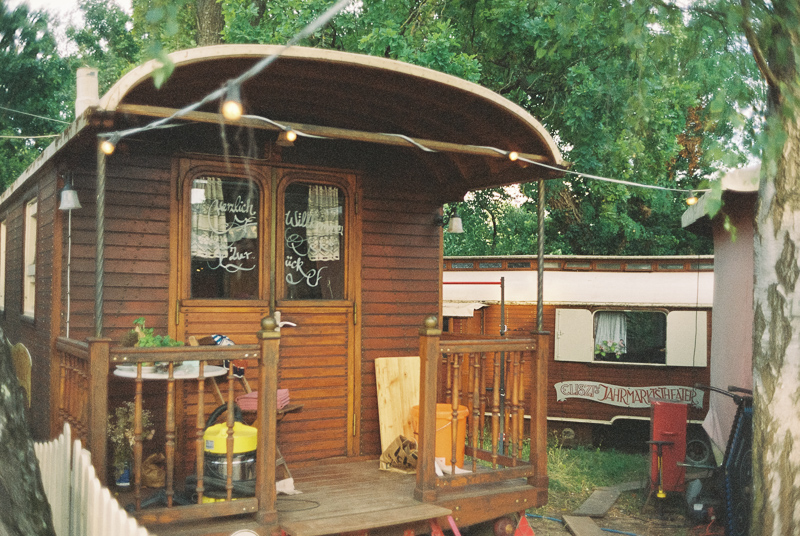 kodak royal supra 400 color negative film germany stuttgart deutschland review nikon f analogue film hexar rf