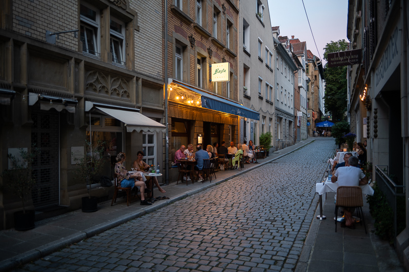 zeiss 28mm 2.0 milvus classic t* germany german high resolution bokeh portrait sharpness resolution lateral ca chromatic aberration aberrations zf z6 z6iii z8 z9 z7 z7ii z6ii 24mp 42mp 61mp zf.2 ze