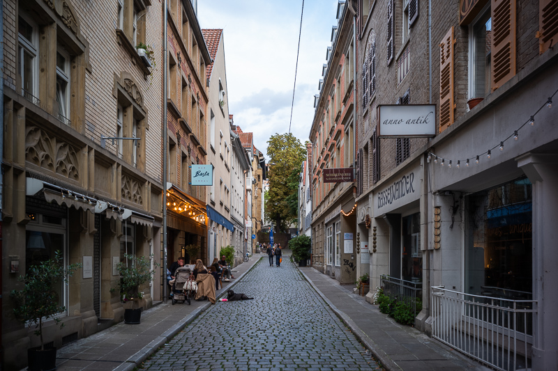 thypoch eureka 28mm 2.8 compact leica m10 m11 m9 m8 m10r review 42mp 24mp 61mp contrast sharpness bokeh vignetting limited