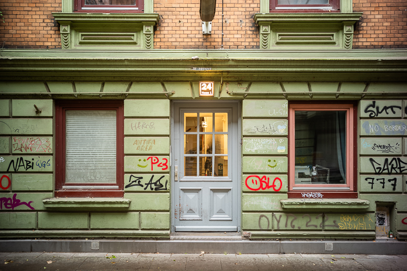 thypoch eureka 28mm 2.8 compact leica m10 m11 m9 m8 m10r review 42mp 24mp 61mp contrast sharpness bokeh vignetting limited