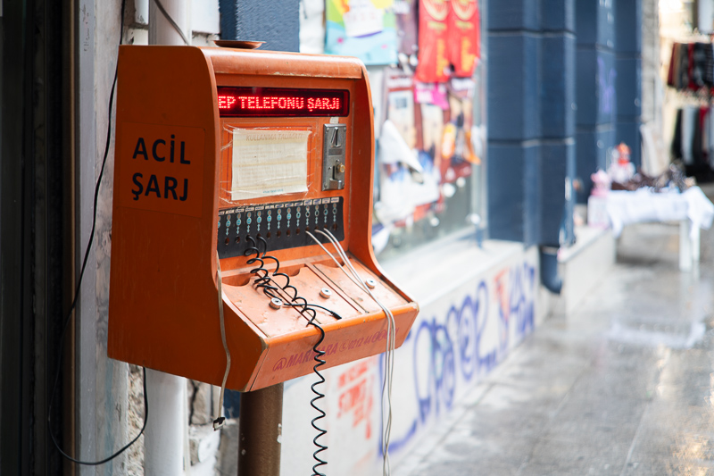 omnar bertele sonnar flb review leica m10 m11 m9 42mp 24mp cinematic contrast sharpness rendering bokeh 50mm 2.0 film analogue focus shift skyllaney