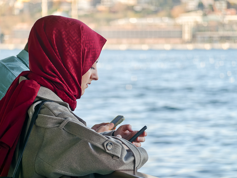 vivo x200 ultra review bokeh sharpness contrast vignetting comparison 50mp 200mp EXTENDER zeiss 2.35x 2,35 200mm