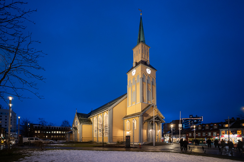 sigma 17mm 4.0 dg dn c contemporarly e fe l small review sharpness contrast bokeh coma vignetting 42mp 63mp sony a7 a7rii a7iii a7riv a7rv a7iv a1 a9 a9ii