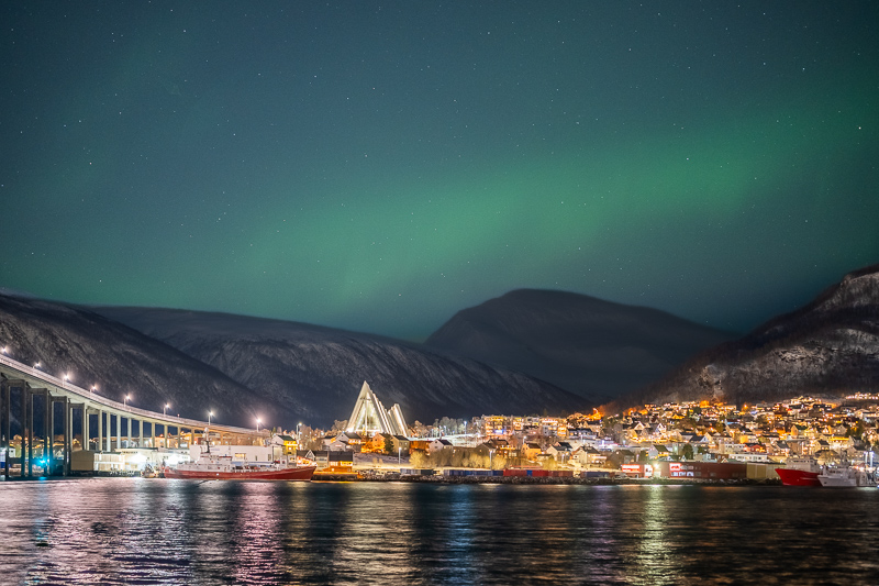 songraw 50mm 1.2 moonlit sony fe gm fullframe fastest lens contrast resolution 33mp 42mp 61mp sharpness vignetting a7riv a7rv a9 bokeh portrait z6 z7 z8 z9 zf z6iii nikon