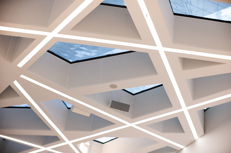 review DJ DJO DJ-optical optical china leica m 50mm 1.0 f/1.0 1,0 f/1,0 lens contrast resolution m11 m10 42mp 24mp 61mp m6 analogue contrast bokeh vignetting