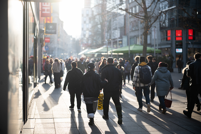 songraw 50mm 1.2 moonlit sony fe gm fullframe fastest lens contrast resolution 33mp 42mp 61mp sharpness vignetting a7riv a7rv a9 bokeh portrait z6 z7 z8 z9 zf z6iii nikon