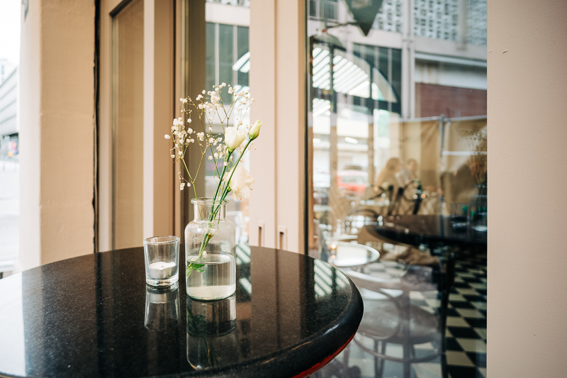 thypoch ksana epoch 73 coating 21mm 3.5 compact leica m10 m11 m9 m8 m10r review 42mp 24mp 61mp contrast sharpness bokeh vignetting limited