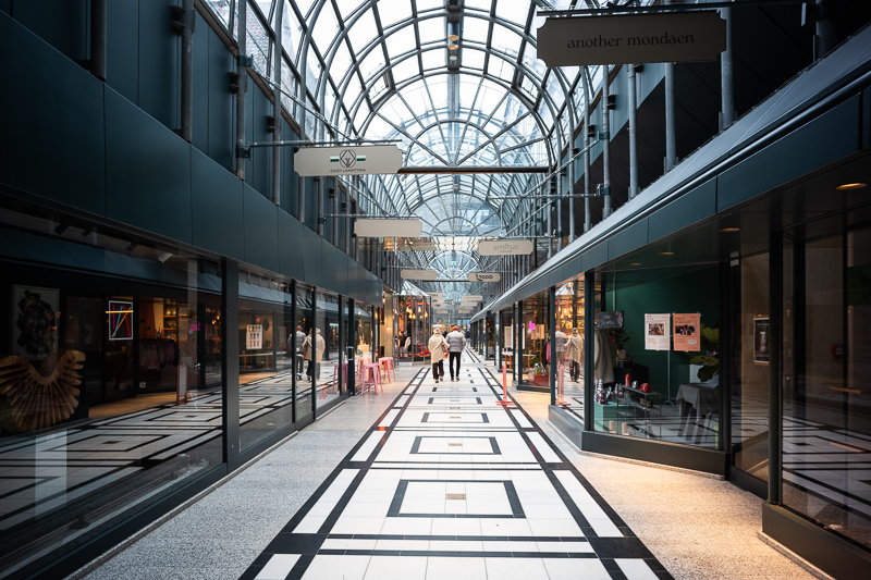 thypoch ksana epoch 73 coating 21mm 3.5 compact leica m10 m11 m9 m8 m10r review 42mp 24mp 61mp contrast sharpness bokeh vignetting limited