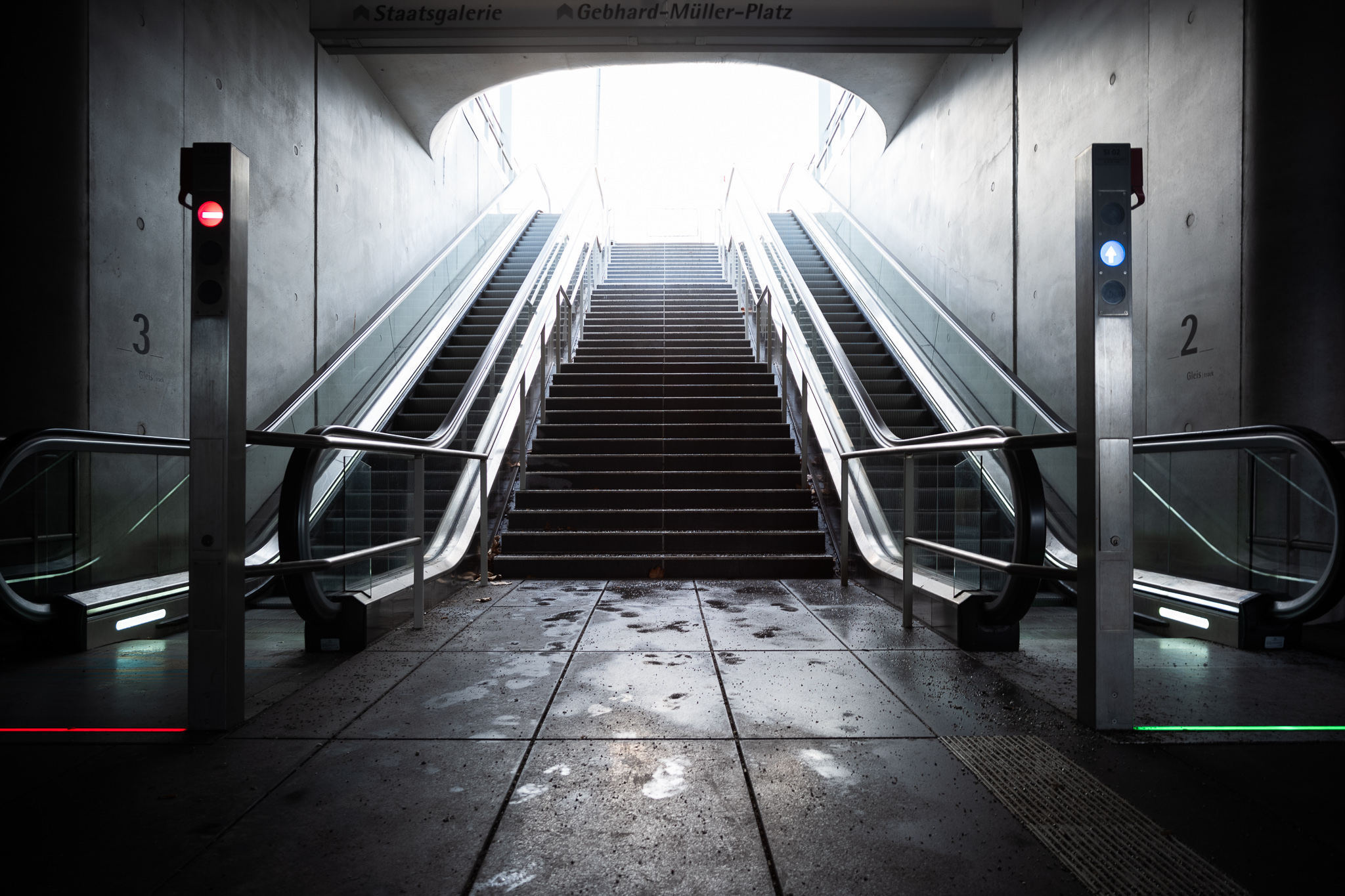 thypoch ksana epoch 73 coating 21mm 3.5 compact leica m10 m11 m9 m8 m10r review 42mp 24mp 61mp contrast sharpness bokeh vignetting limited