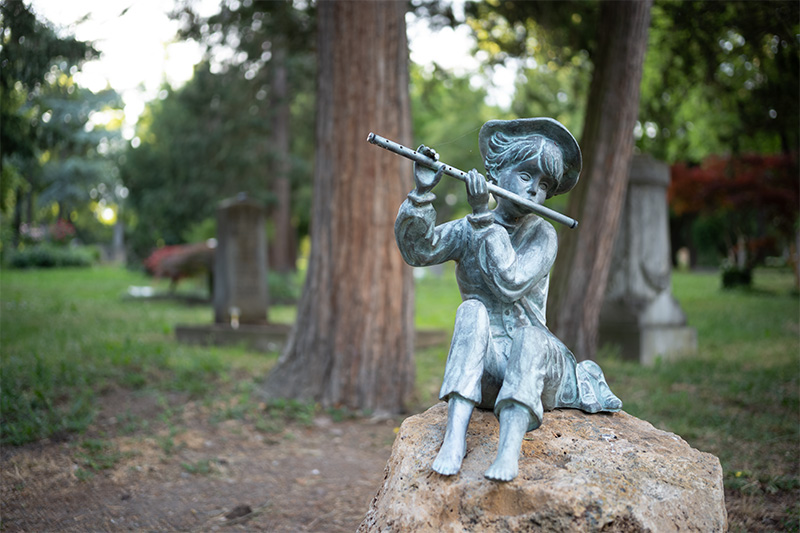 thypoch ksana 35mm 2.0 compact leica m10 m11 m9 m8 m10r review 42mp 24mp 61mp contrast sharpness bokeh vignetting limited evf