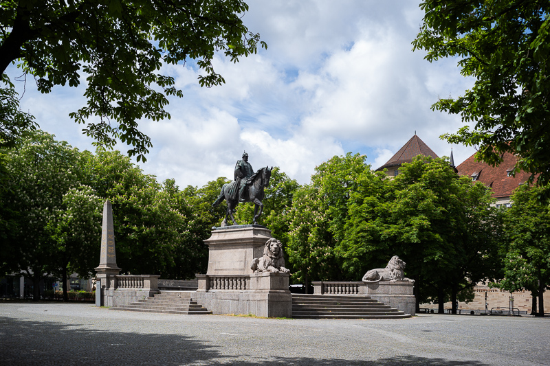 thypoch ksana 35mm 2.0 compact leica m10 m11 m9 m8 m10r review 42mp 24mp 61mp contrast sharpness bokeh vignetting limited evf