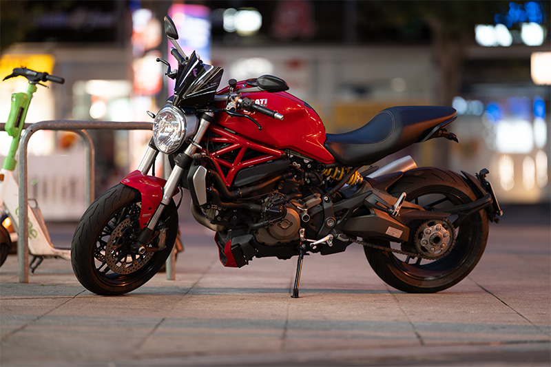 z 135mm 1.8 s plena nikon nikkor prime f/1.8 super fast 42mp 61mp 24mp nikon zf z6iii z8 z7ii z9 review resolution sharpness contrast bokeh vignetting coma AF